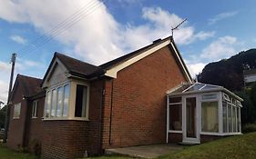 Twyngaer, A Spacious 3 Bedroom Bungalow Sleeps 5